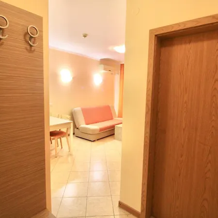 Menada Royal Sun Apartments Sunny Beach Room photo