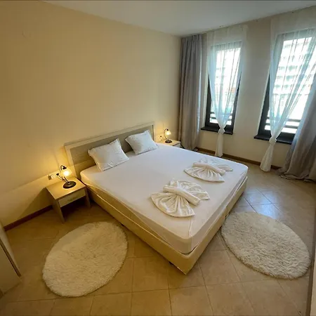 Menada Royal Sun Apartments Sunny Beach Room photo