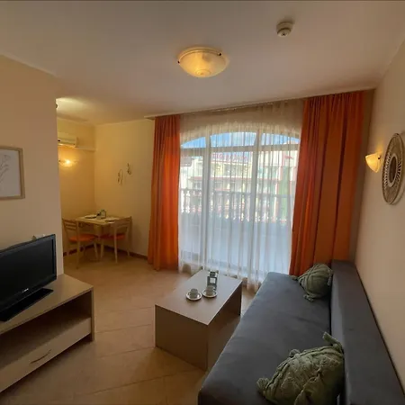 Menada Royal Sun Apartments Sunny Beach Room photo