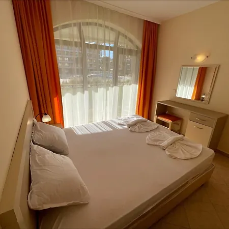 Menada Royal Sun Apartments Sunny Beach Room photo