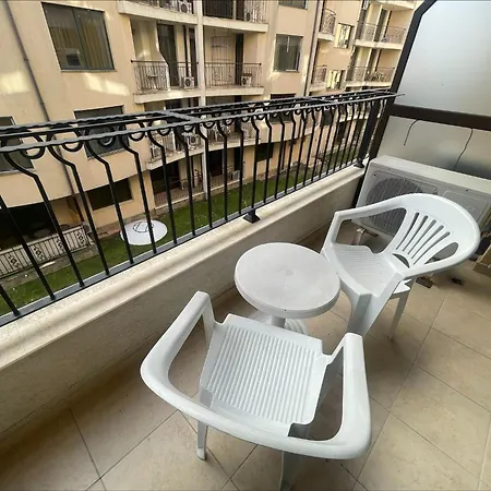 Menada Royal Sun Apartments Sunny Beach Room photo