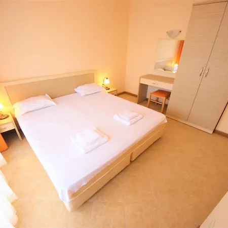 Menada Royal Sun Apartments Sunny Beach Room photo