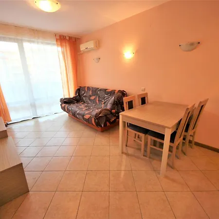 Menada Royal Sun Apartments Sunny Beach Room photo