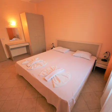 Menada Royal Sun Apartments Sunny Beach Room photo
