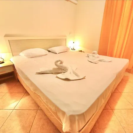 Menada Royal Sun Apartments Sunny Beach Room photo