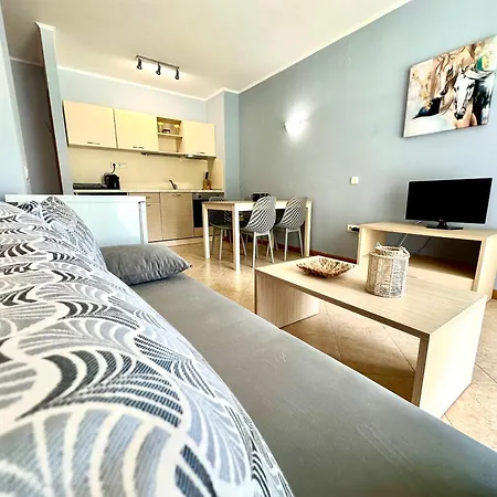 Menada Royal Sun Apartments Sunny Beach Room photo