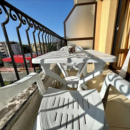 Menada Royal Sun Apartments Sunny Beach Room photo