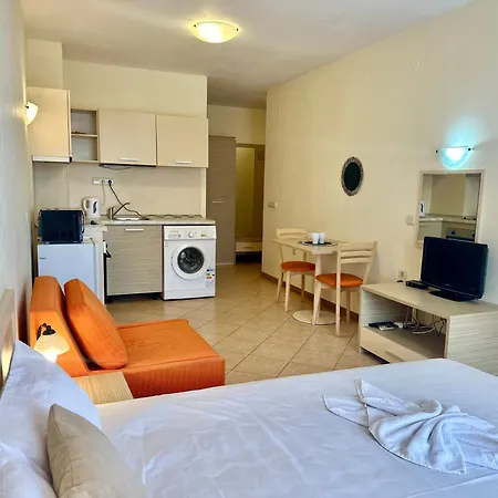 Menada Royal Sun Apartments Sunny Beach Exterior photo