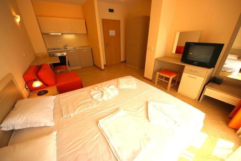 Menada Royal Sun Apartment *